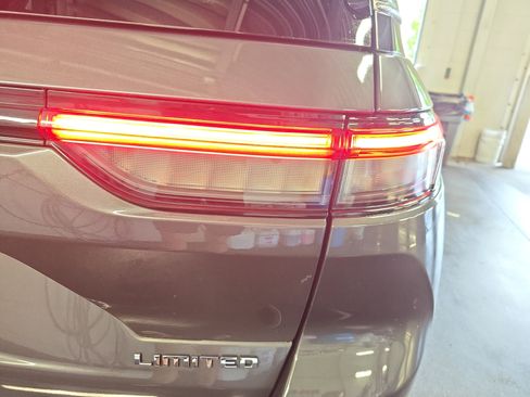 Used 2022 Jeep Grand Cherokee Limited RWD image 33