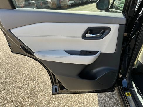 New 2026 Nissan Rogue SV image 22