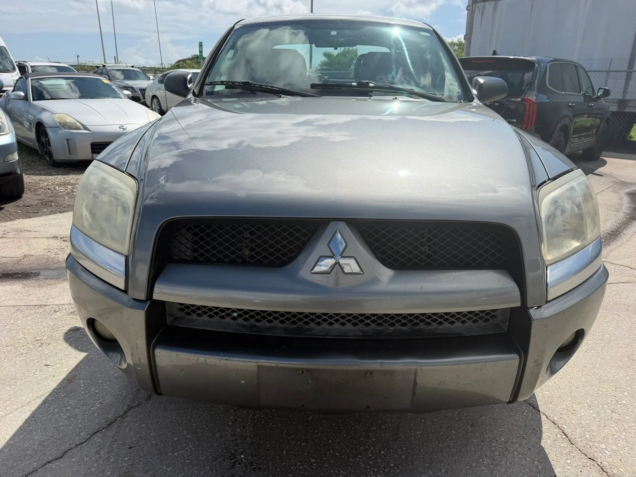 Used 2007 Mitsubishi Raider LS RWD image 1