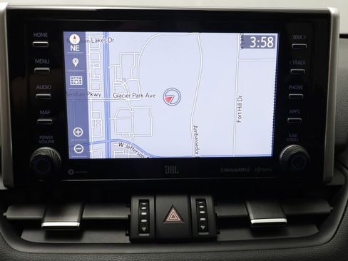 Used 2019 Toyota RAV4 Limited w/ Cold Weather Package AWD/4WD image 10