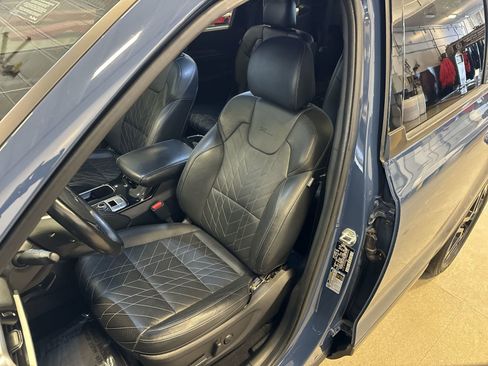 Used 2023 Kia Telluride EX X-Line image 19