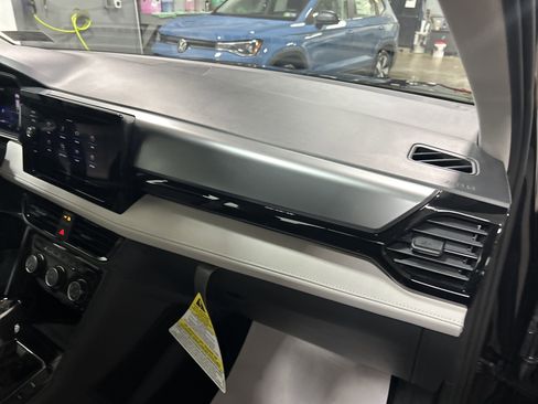 New 2025 Volkswagen Taos S image 31