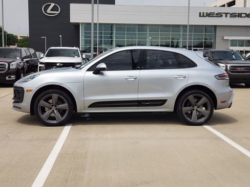 Used 2022 Porsche Macan AWD/4WD image 4