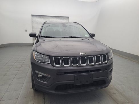 Used 2020 Jeep Compass Latitude w/ Cold Weather Group AWD/4WD image 14