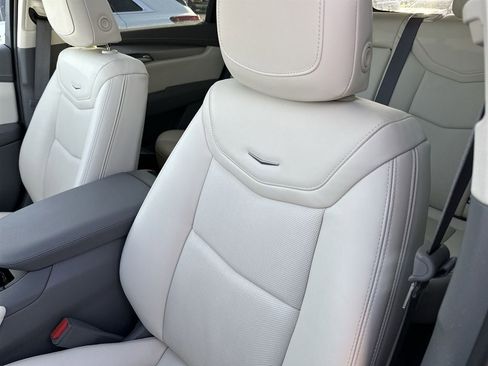 Certified 2023 Cadillac XT5 Premium Luxury image 11