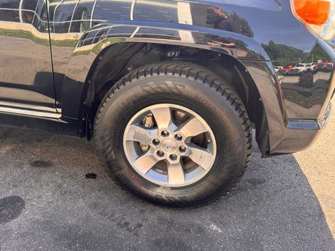 Used 2012 Toyota 4Runner SR5 w/ Convenience Pkg AWD/4WD image 12