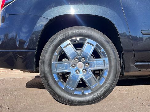 Used 2014 GMC Acadia Denali image 25