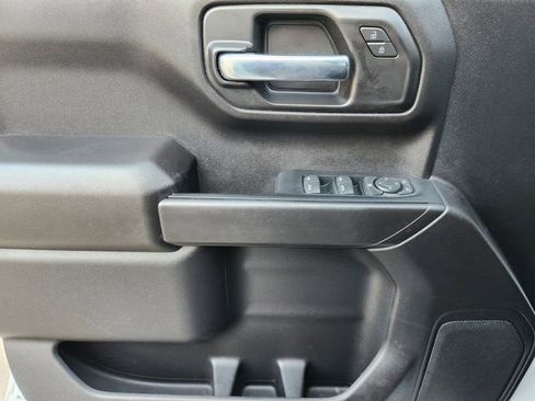 Used 2023 Chevrolet Silverado 1500 Custom image 25