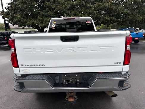 Used 2020 Chevrolet Silverado 2500 LTZ AWD/4WD image 5