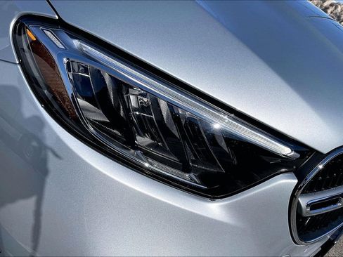 Used 2026 Mercedes-Benz GLC 300 4MATIC image 23