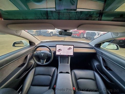 Used 2020 Tesla Model 3 image 11