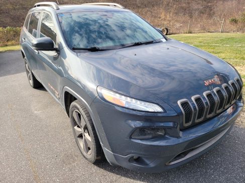 Used 2016 Jeep Cherokee 75th Anniversary image 3