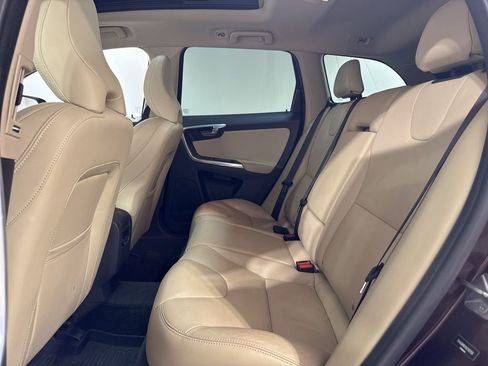 Used 2017 Volvo XC60 T6 Dynamic w/ Climate Package AWD/4WD image 22