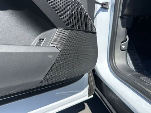 New 2026 Cadillac Lyriq Luxury image 25