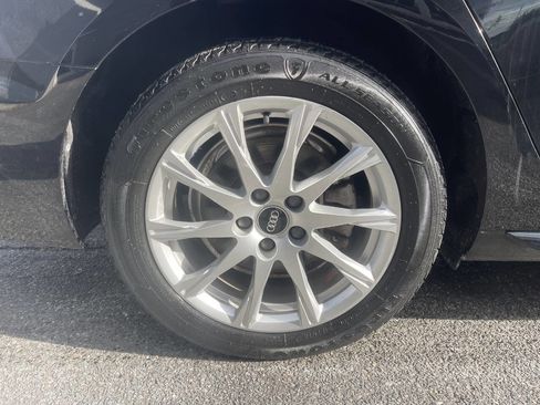 Used 2021 Audi A4 2.0T Premium w/ Convenience Package image 13