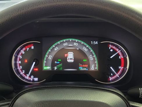 Used 2023 Toyota RAV4 XLE w/ Convenience Package FWD image 28