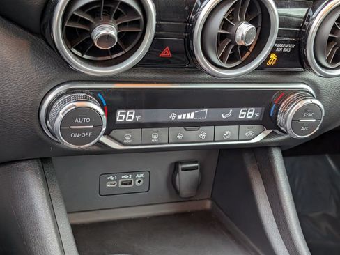 Used 2023 Nissan Sentra SR w/ Electronics Package FWD image 24