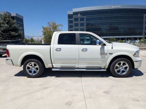 Used 2017 RAM 1500 Laramie AWD/4WD image 7