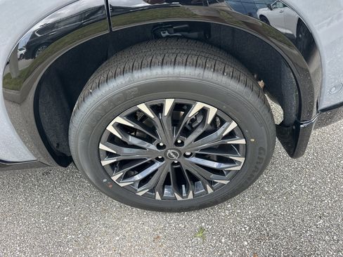 New 2026 Nissan Rogue Platinum image 10