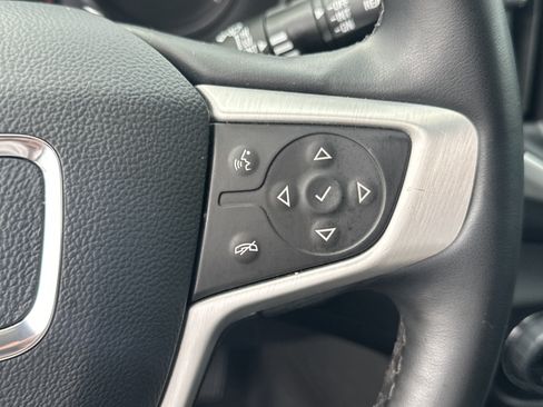 Used 2024 GMC Terrain SLT AWD/4WD image 26