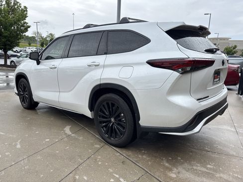 Used 2025 Toyota Highlander XSE AWD/4WD image 8