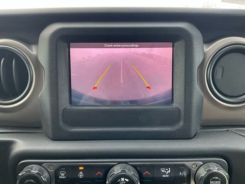 Used 2020 Jeep Wrangler Unlimited Sport S image 18