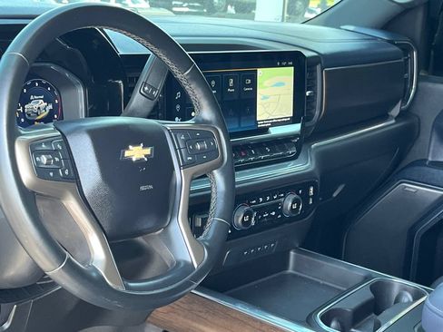 Used 2024 Chevrolet Silverado 2500 High Country w/ High Country Premium Package AWD/4WD image 12