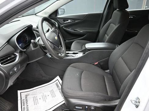Used 2022 Chevrolet Malibu LT FWD image 11