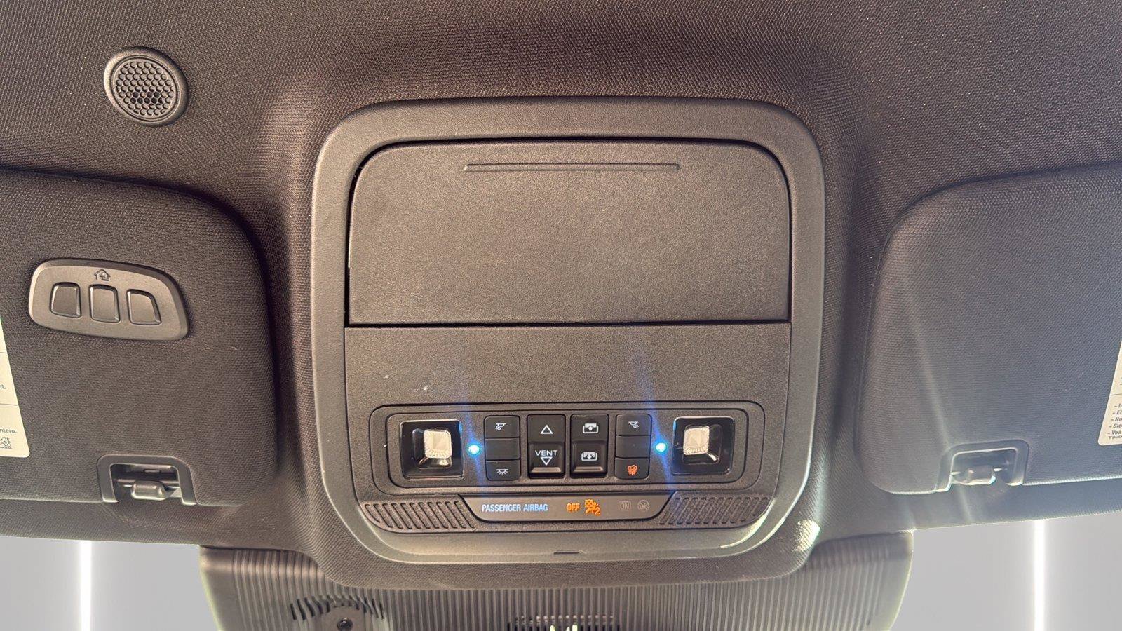 Used 2025 Ford Explorer ST w/ Sun And Sound Package AWD/4WD image 29