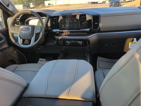 New 2026 GMC Sierra 2500 SLT w/ SLT Premium Package AWD/4WD image 16