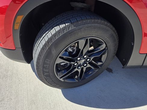 Used 2021 Chevrolet Blazer LT image 9