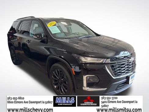 Used 2022 Chevrolet Traverse RS w/ LPO, Floor Liner Package image 3