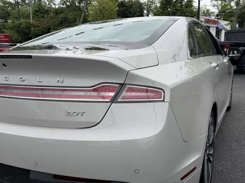 Used 2020 Lincoln MKZ Reserve FWD image 6