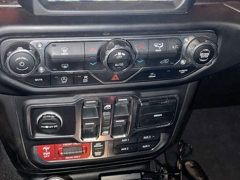 Used 2020 Jeep Gladiator Rubicon image 19