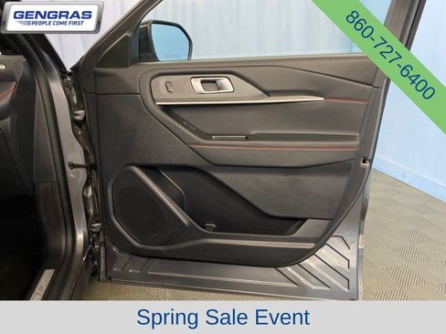 Used 2025 Ford Explorer ST-Line w/ ST-Line Street Pack AWD/4WD image 49