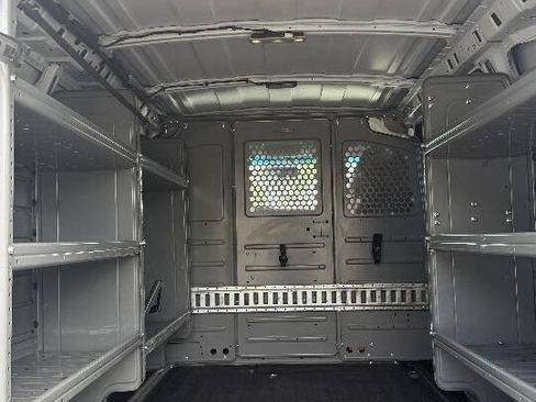 Used 2015 Chevrolet Express 2500 RWD image 29