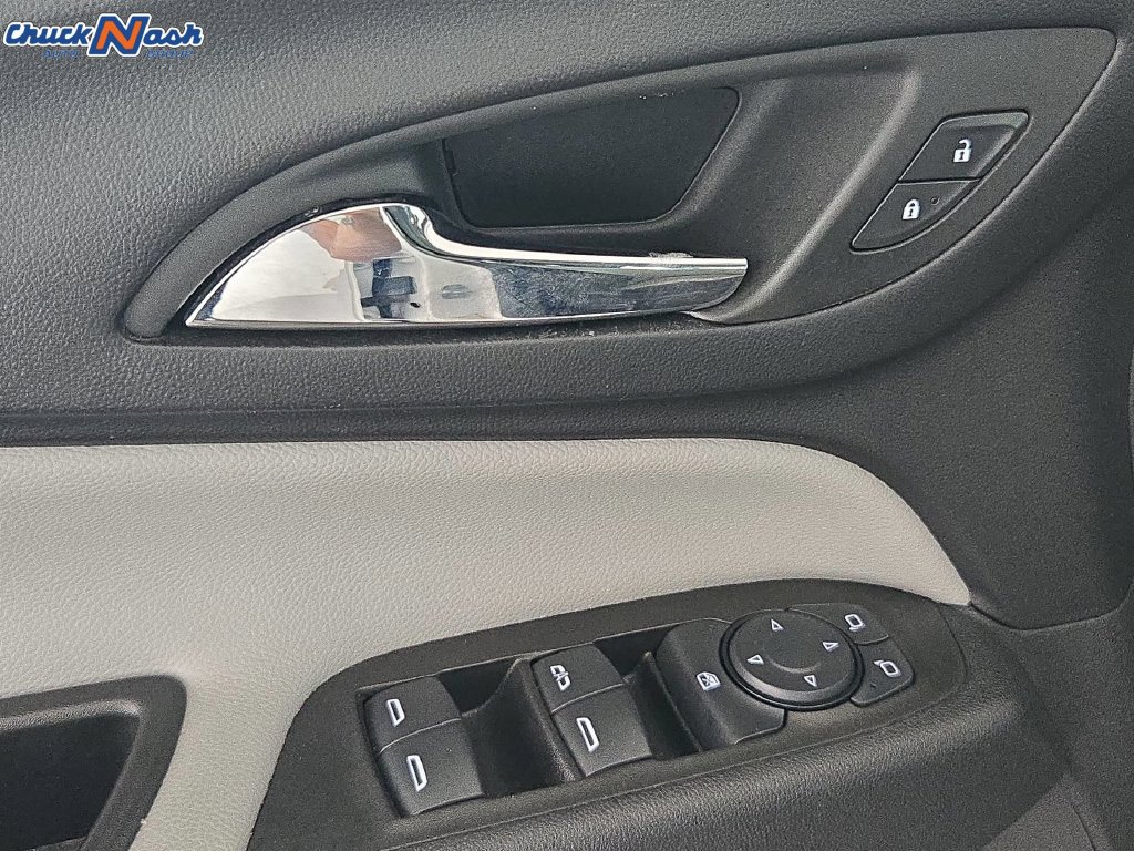 Used 2024 Chevrolet Equinox LS FWD image 28