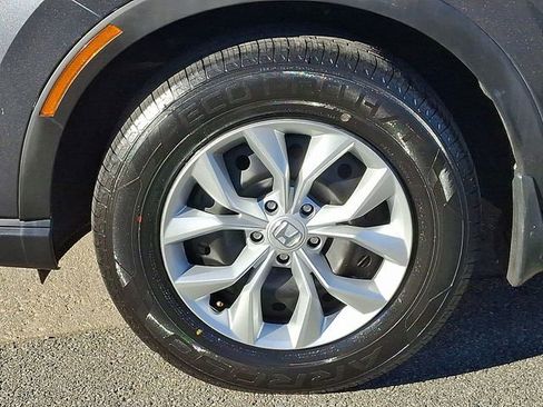 Used 2025 Honda CR-V LX image 8