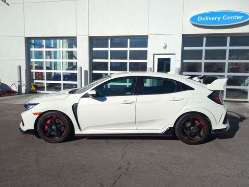 Used 2019 Honda Civic Type R image 9
