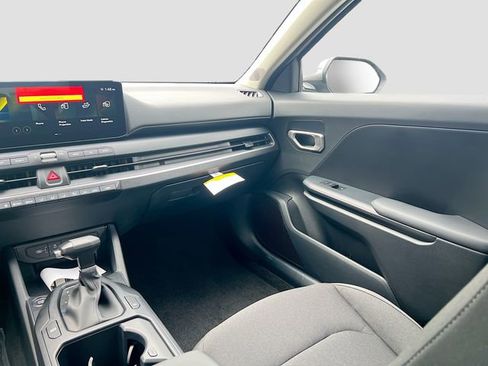 New 2026 Kia K4 LXS image 20