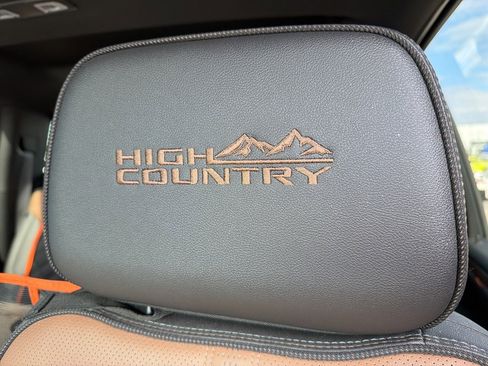 Used 2024 Chevrolet Silverado 3500 High Country w/ High Country Premium Package image 20