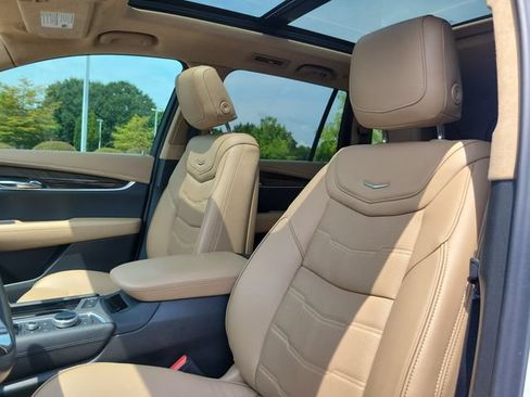 Used 2024 Cadillac XT6 Premium Luxury w/ Platinum Package FWD image 14