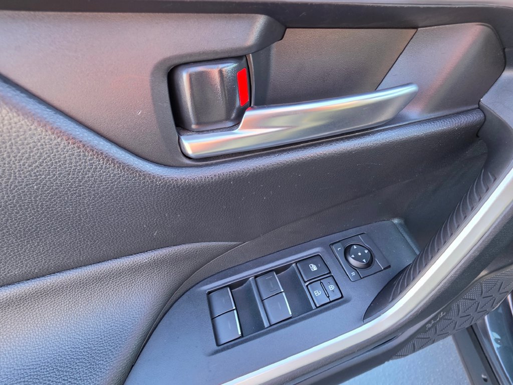 Used 2023 Toyota RAV4 SE w/ Weather & Moonroof Package AWD/4WD image 25