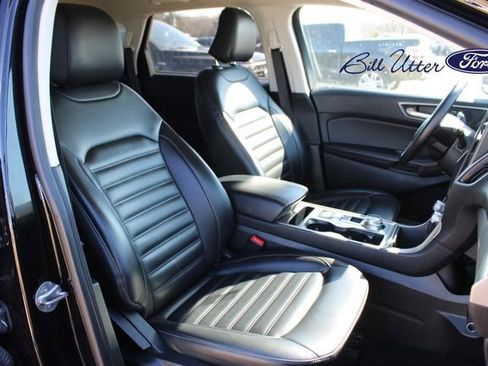 Used 2024 Ford Edge SEL image 11