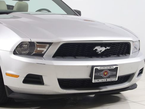 Used 2011 Ford Mustang Premium w/ 201A Rapid Spec Order Code RWD image 35