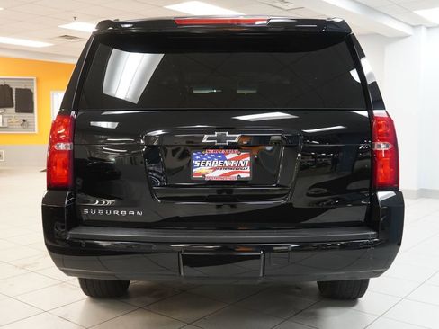 Used 2019 Chevrolet Suburban LT AWD/4WD image 10