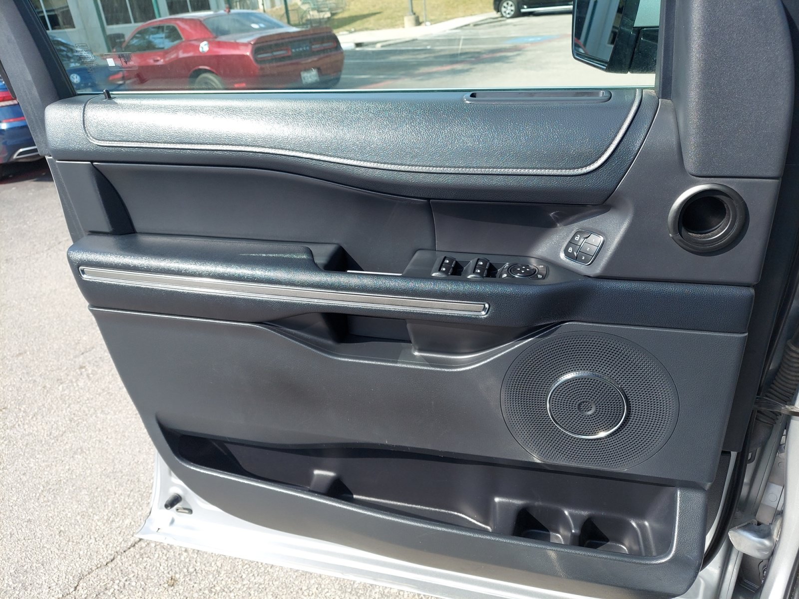 Used 2022 Ford Expedition Max XLT RWD image 30