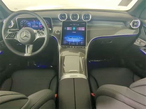 Used 2026 Mercedes-Benz GLC 300 4MATIC image 14