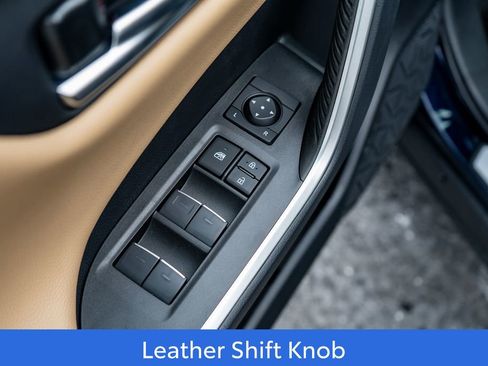 New 2025 Toyota RAV4 Limited image 19