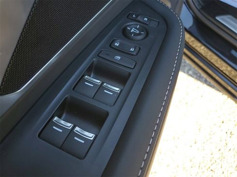 Certified 2025 Acura RDX SH-AWD image 20